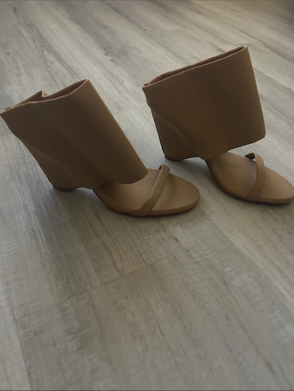 JEFFREY CAMPBELL  woman’s Sandals Size 6.5